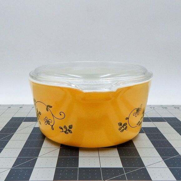 Pyrex Shenandoah Casserole Baking Dish 474-B Yellow W/Lid Green Floral 1.5 Liter - Picture 4 of 15